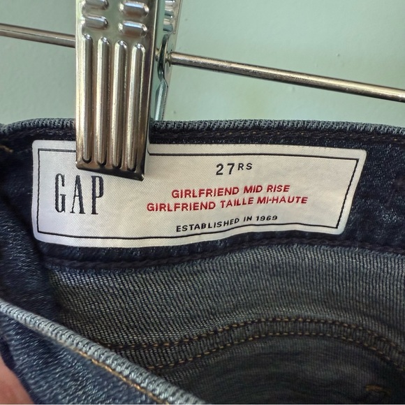 GAP Girlfriend Mid Rise Jeans - Classic Blue Size 27 - Picture 4 of 7
